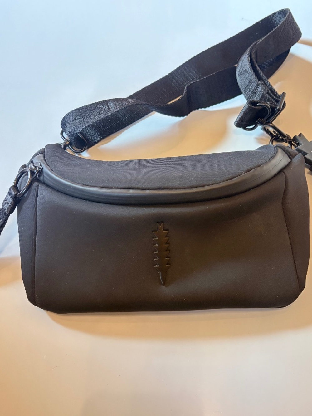 NWOT Thacker Cocoon Day Sling Bag Black Neoprene Crossbody Travel Minimalist